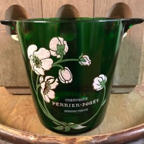 Champagnekler Perrier Jouet Belle Epoque grnt glas. Brugt.