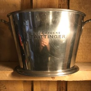 Taittinger Champagnekler. Brugt med brugsspor.