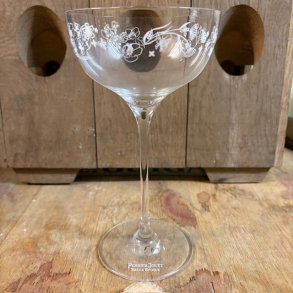 Perrier Jouet Belle Epoque Coupe glas med japanske anemoner. Brugt.