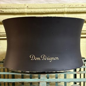 Dom Perignon Champagnekler Magnum. Brugt med brugsspor.