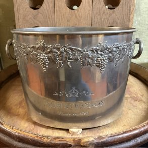 Mo�t & Chandon Champagnek�ler, Tin. Brugt med patina.