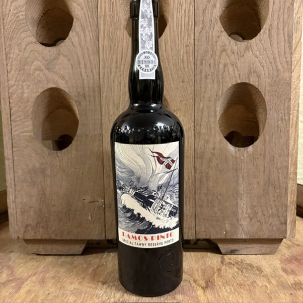 Ramos Pinto Special Tawny Reserve Port Sailboat